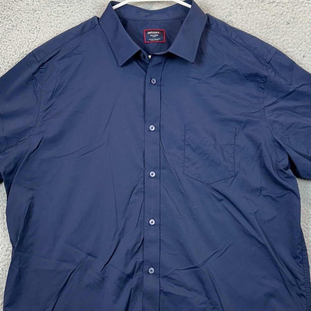 UNTUCKit Shirt Mens 2XL Slim Fit Navy Blue Button Up Stretch Short Sleeve EUC